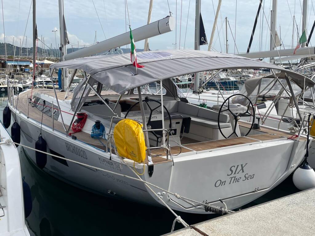 D&D Kufner 54 Exclusive Six on the Sea