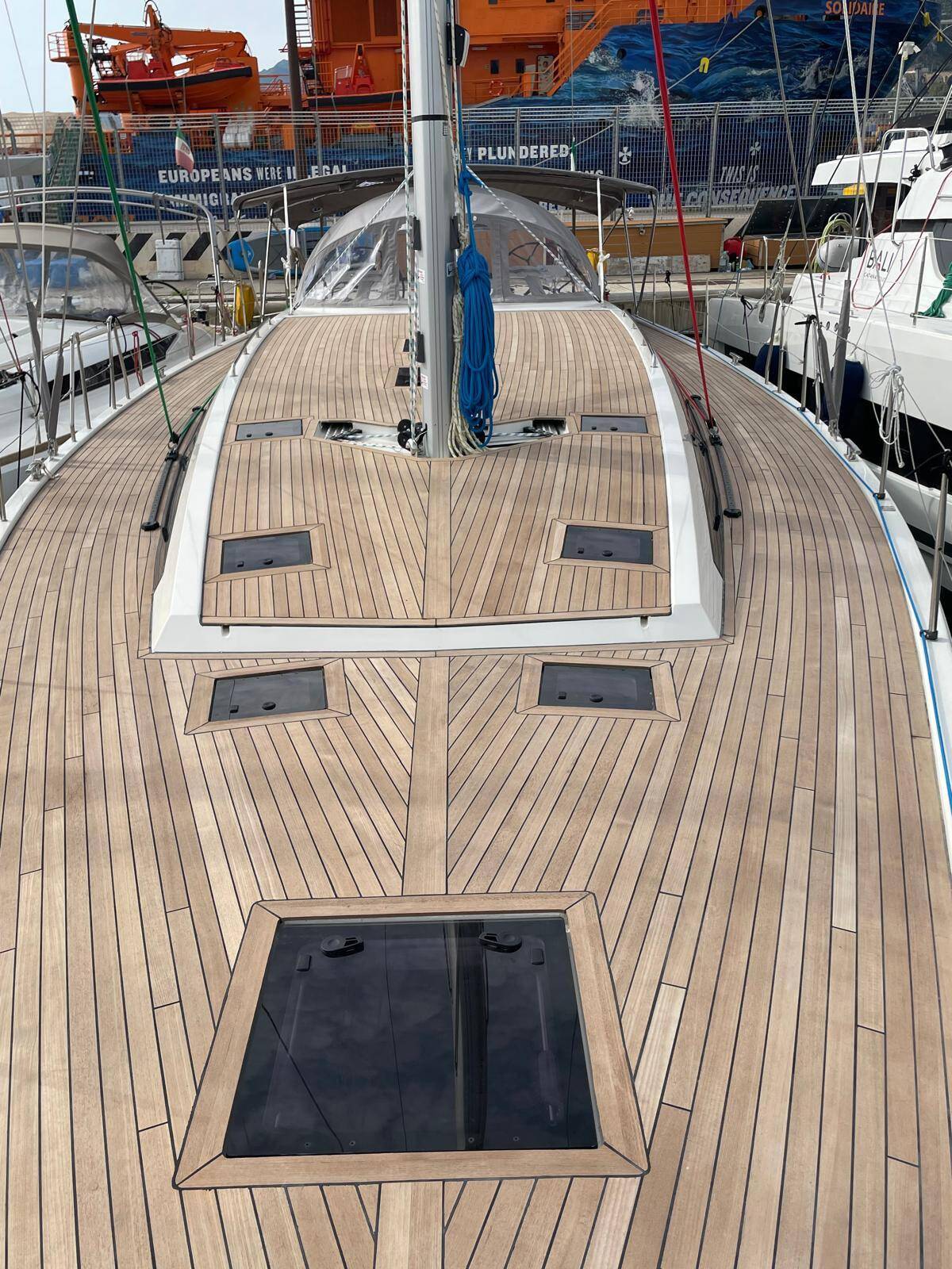 D&D Kufner 54 Exclusive Six on the Sea