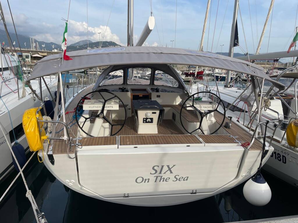D&D Kufner 54 Exclusive Six on the Sea