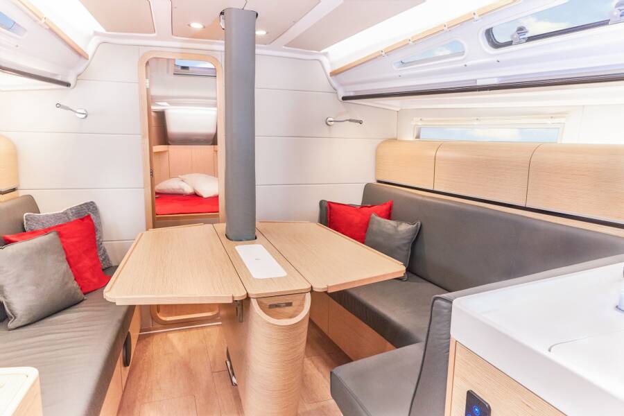 Dehler 38 SQ Ship Happens