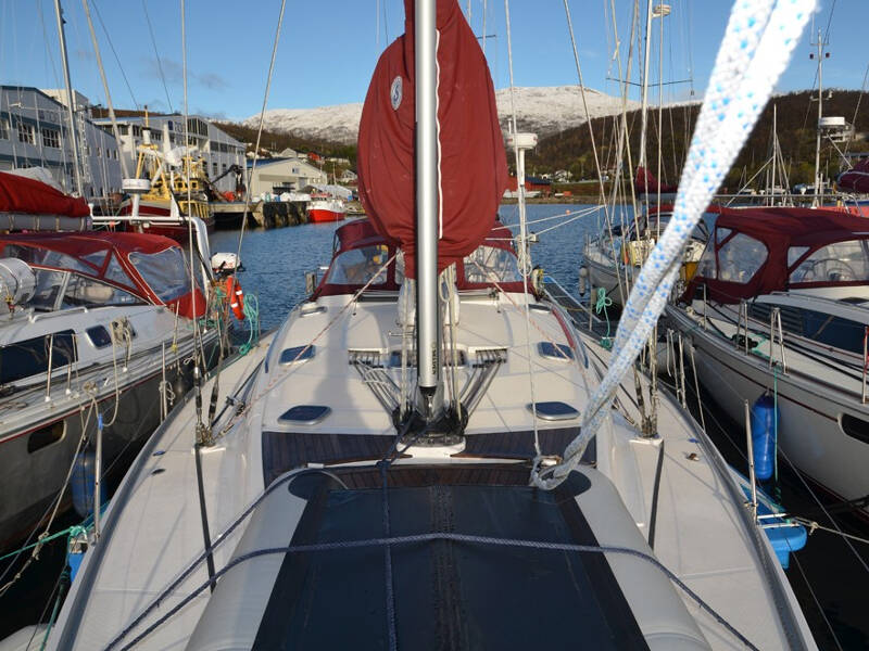 Delphia 47 Arctic Light