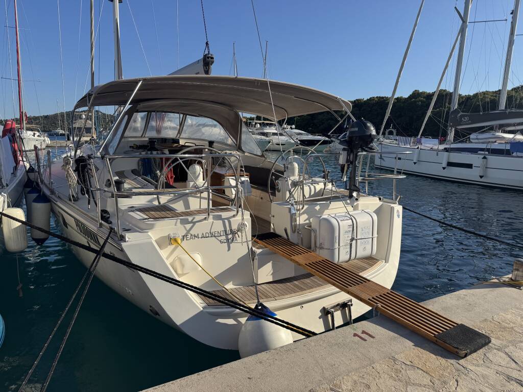 Delphia 47 Team Adventure