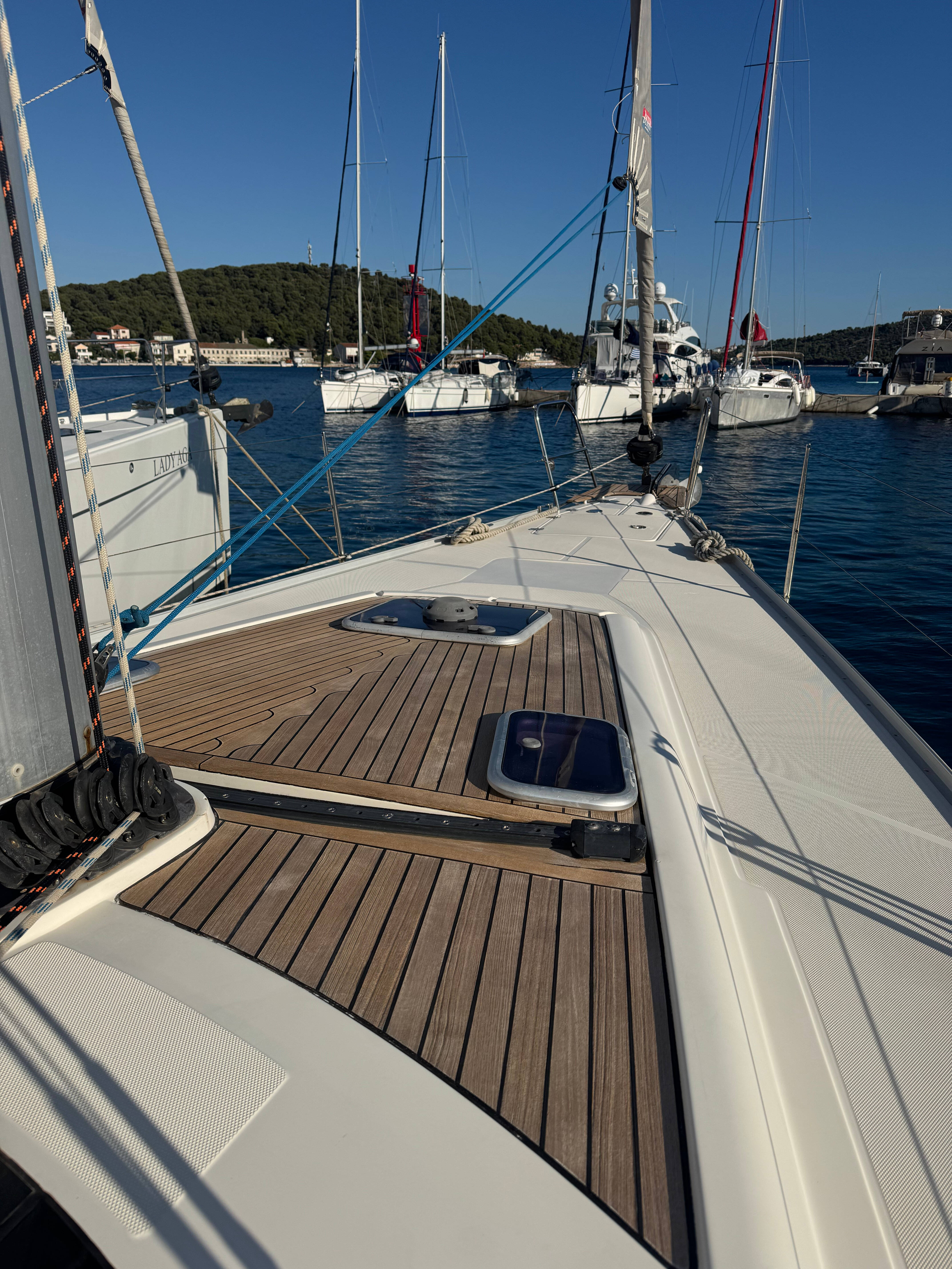 Delphia 47 Team Adventure