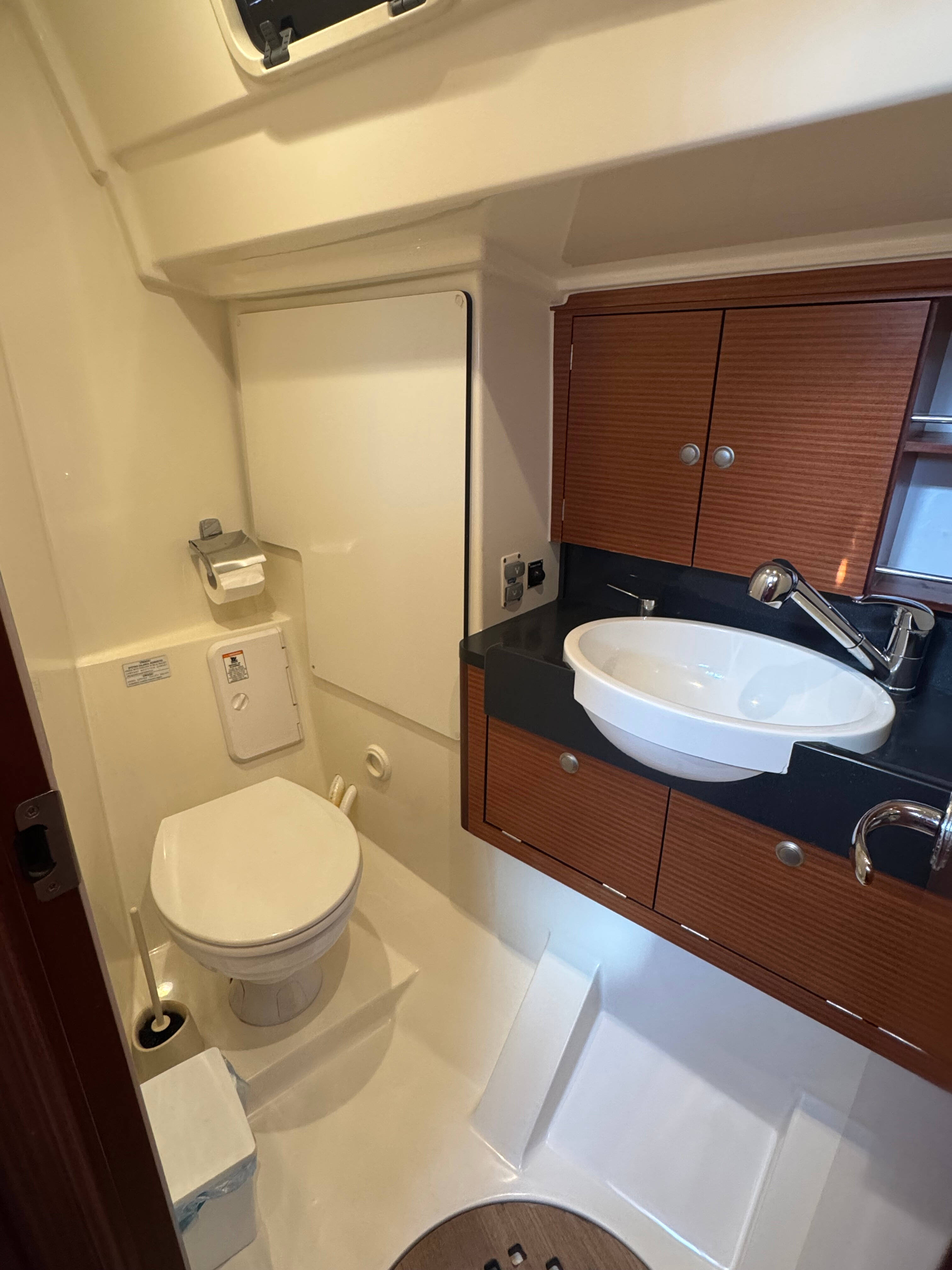 Delphia 47 Team Adventure