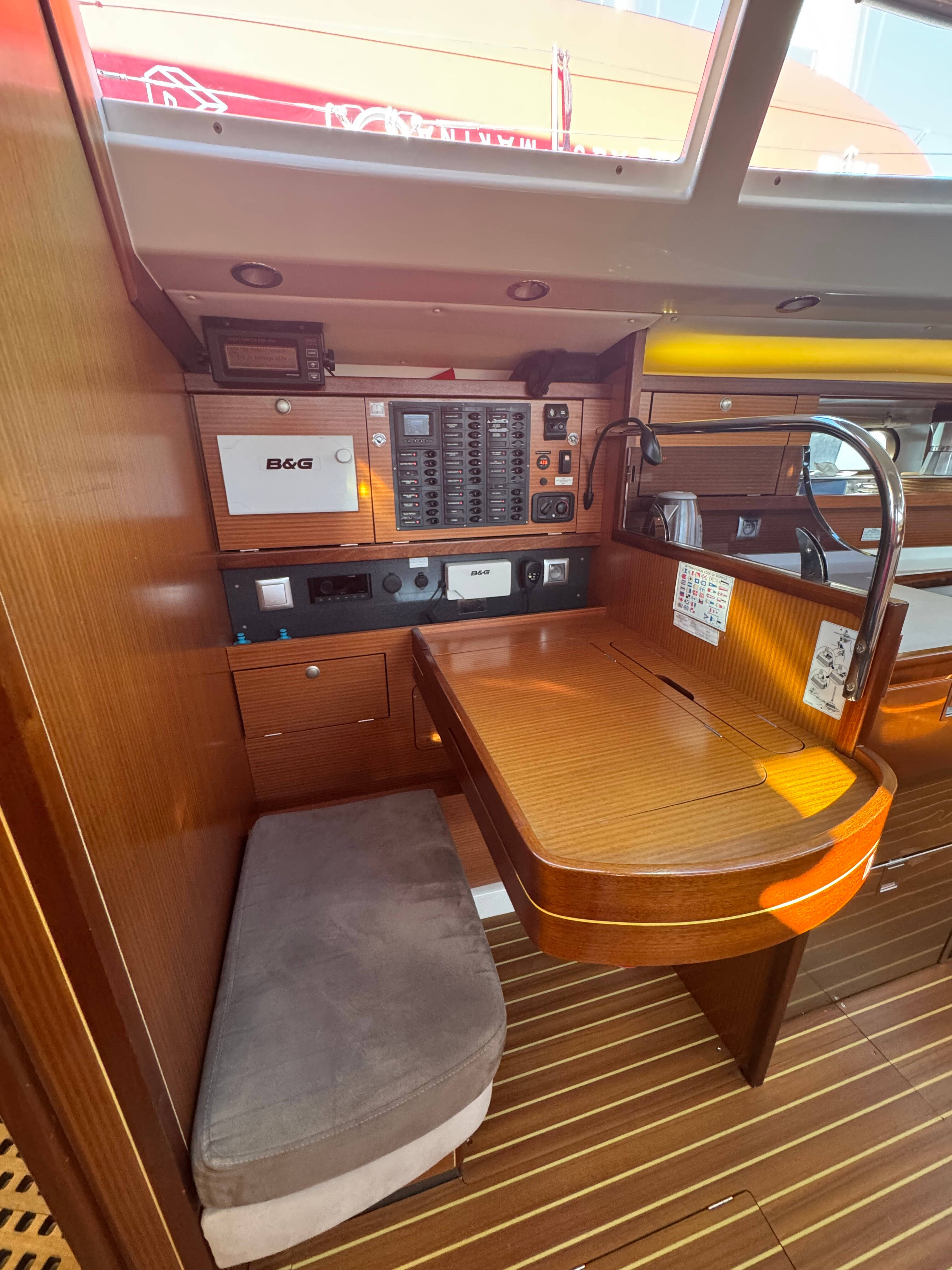 Delphia 47 Team Adventure