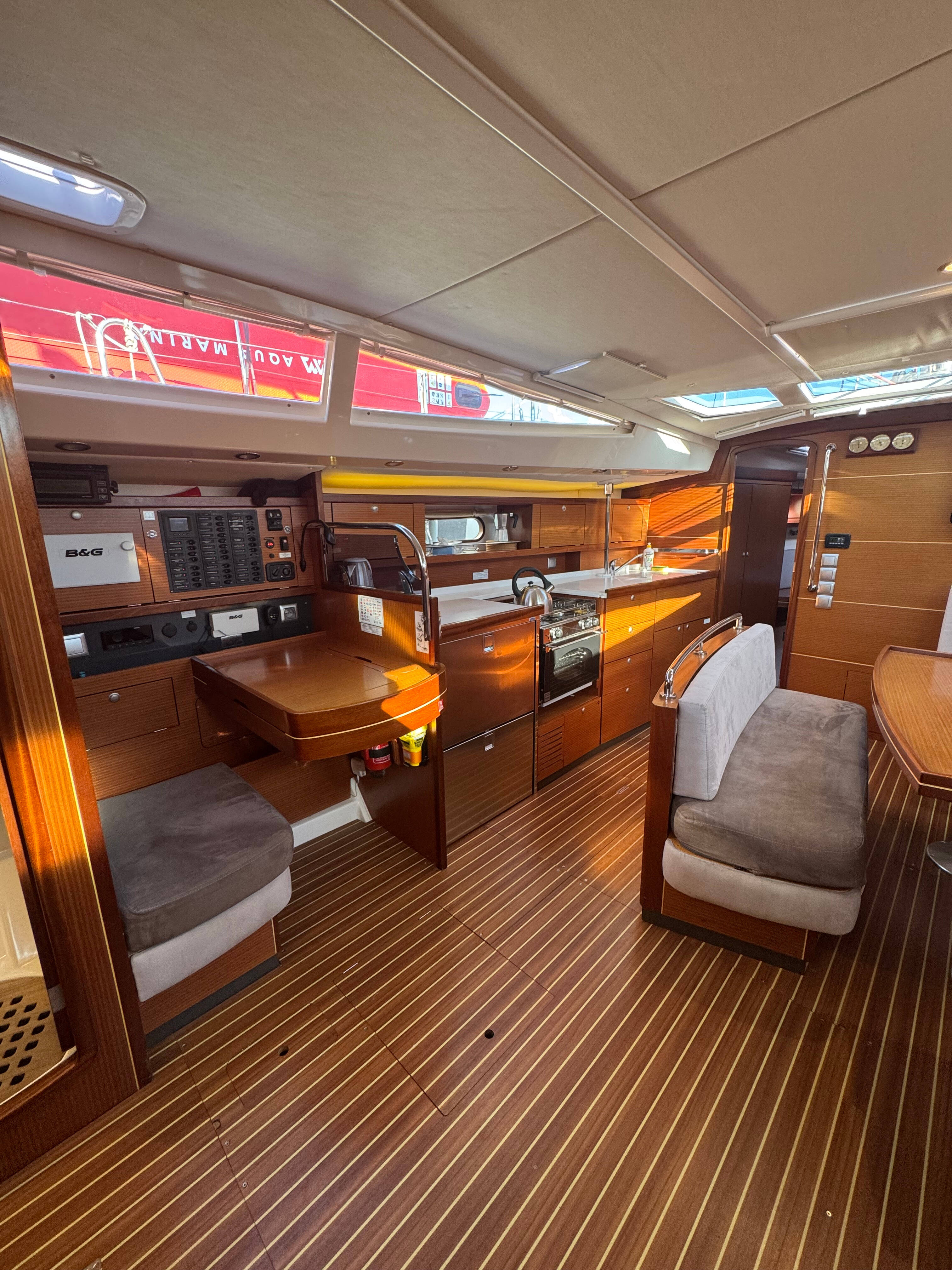 Delphia 47 Team Adventure