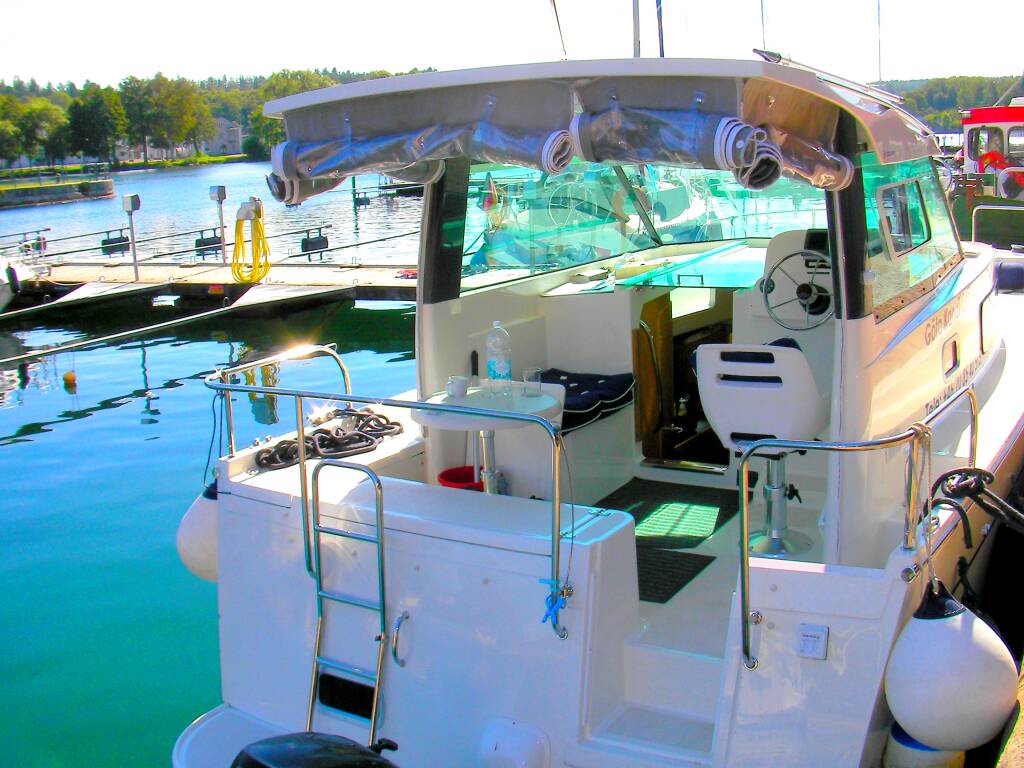 Delphia Escape 800 Liv