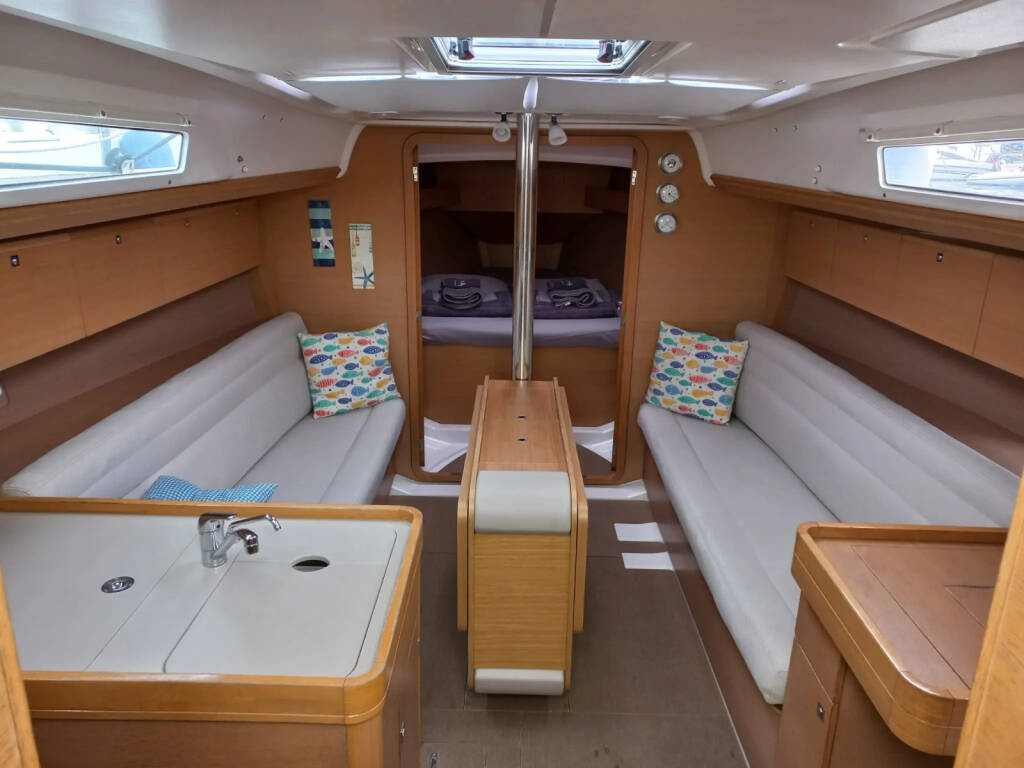 Dufour 350 Grand Large White Pearl