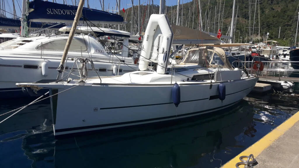 Dufour 350 Grand Large White Pearl