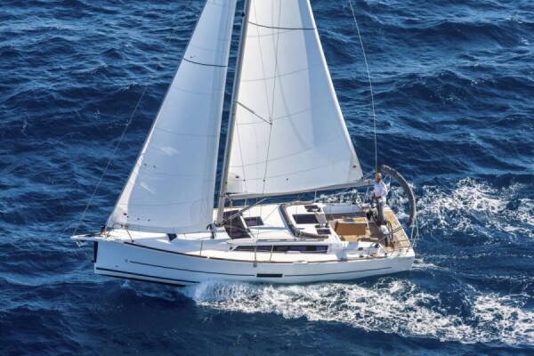 Dufour 360 GL • Dzama