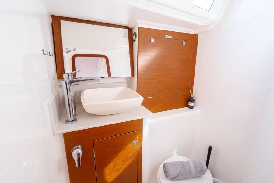 Dufour 360 GL Draco