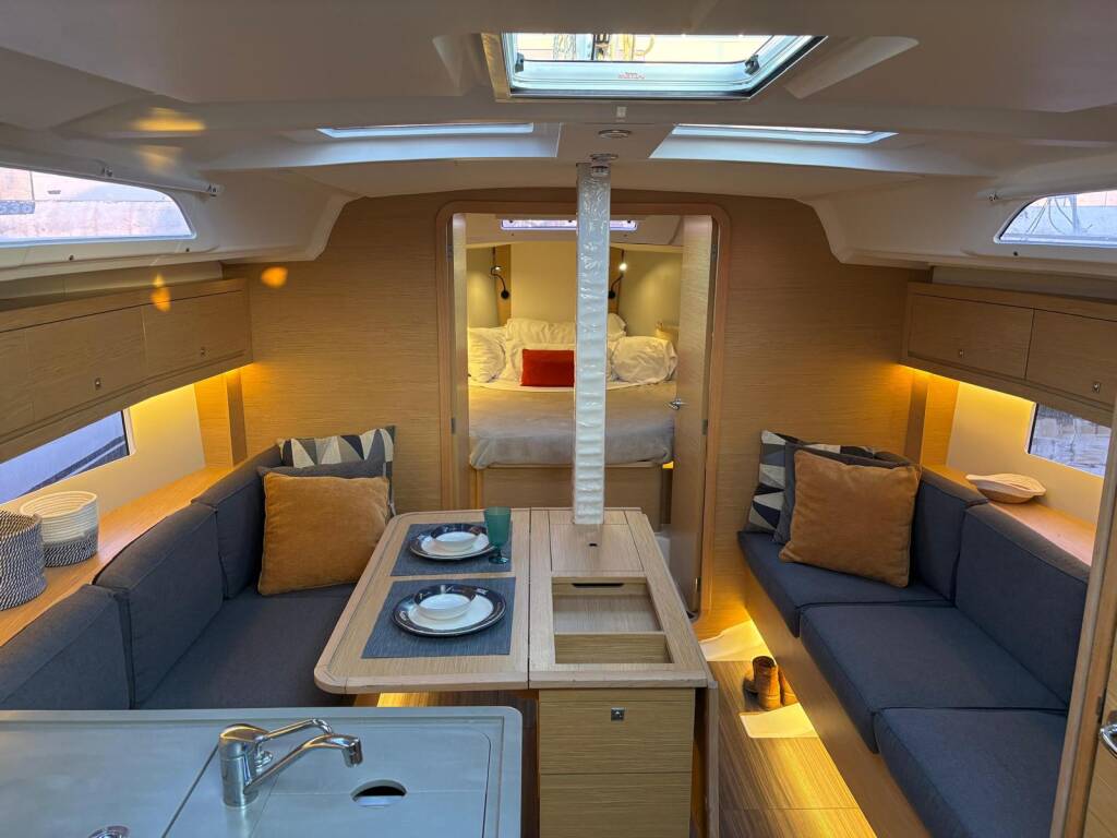 DUFOUR 37 NEW 2023 SIRIUS