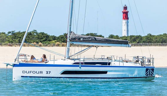 Dufour 37 Momo