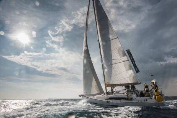 Dufour 382 GL • Major Tom