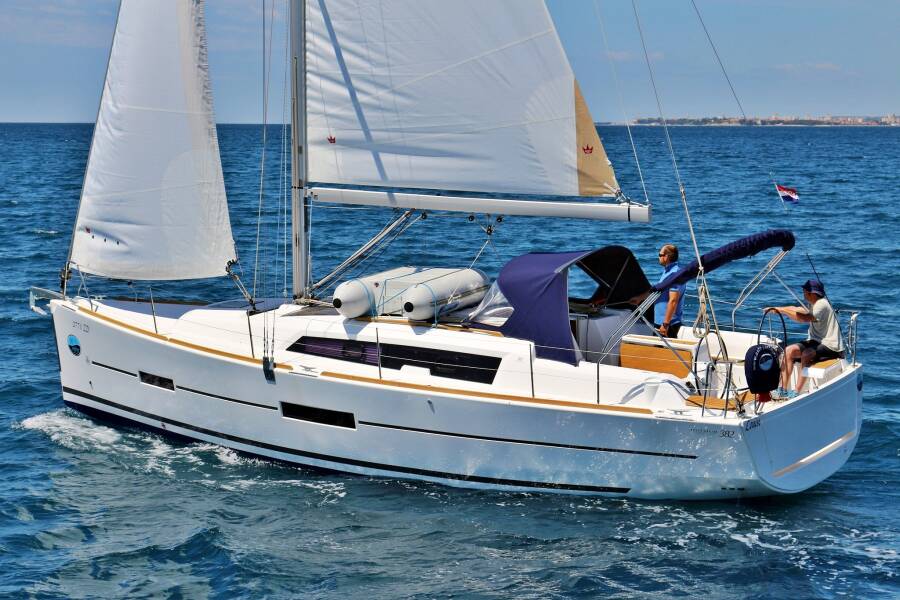 Dufour 382 GL • Louise