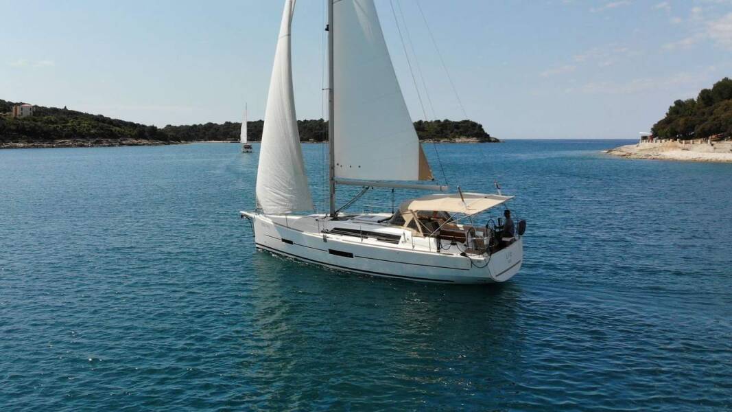 Dufour 382 GL Lia
