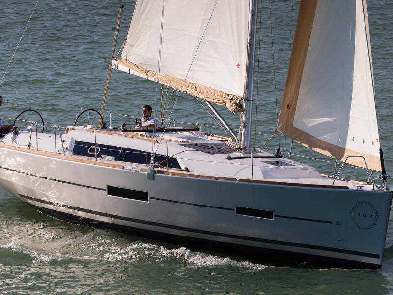 Dufour 382 AF-D382