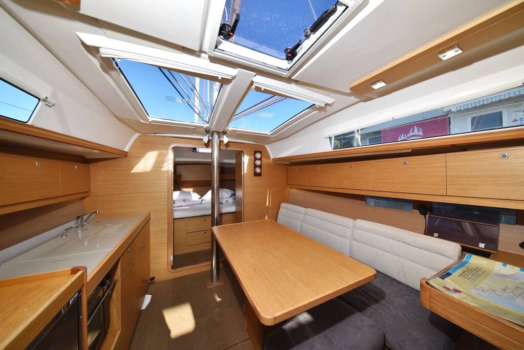 Dufour 382 Sunset