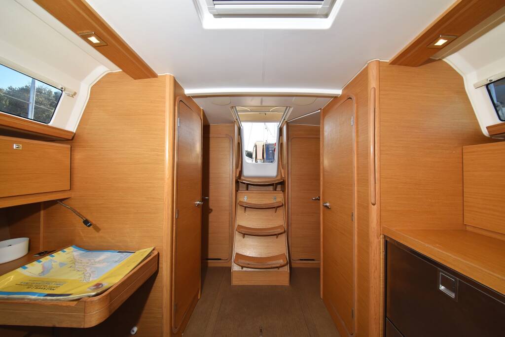 Dufour 382 Sunset