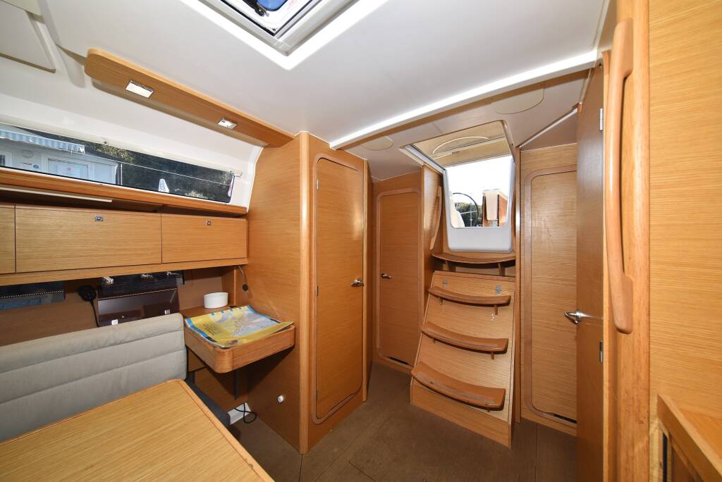 Dufour 382 Sunset