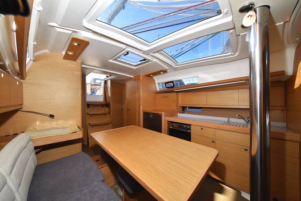 Dufour 382 Sunset