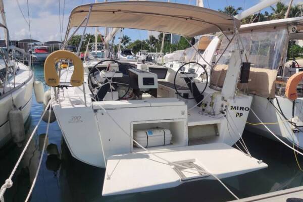 Dufour 390 GL MIRO 