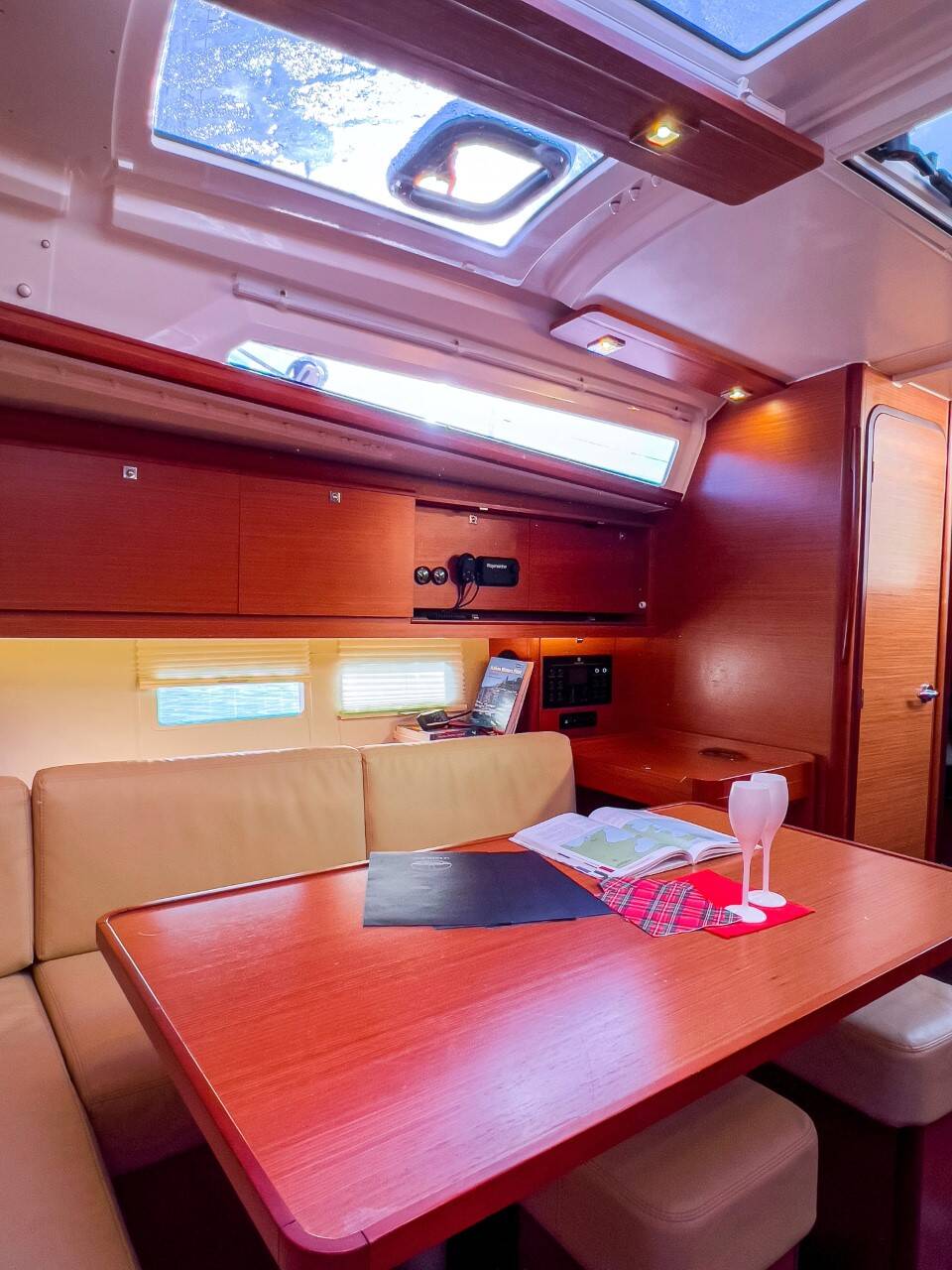 Dufour 390 GL Cuir Noir