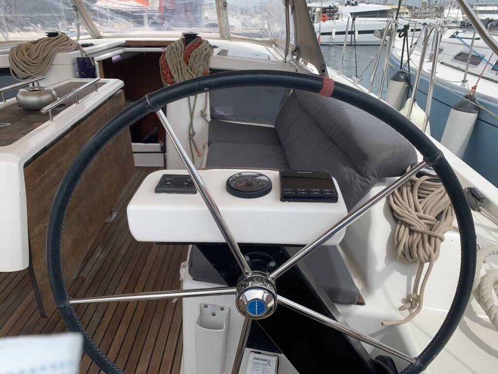 Dufour 390 Grand Large Barracuda