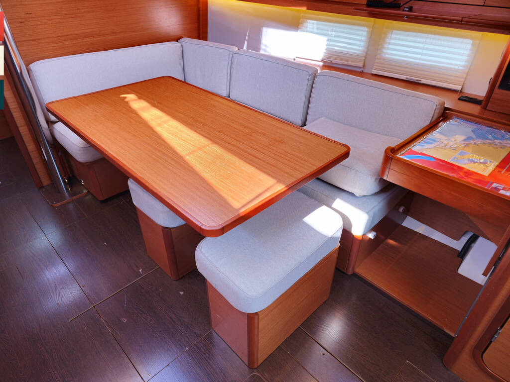 Dufour 390 Grand Large Sara