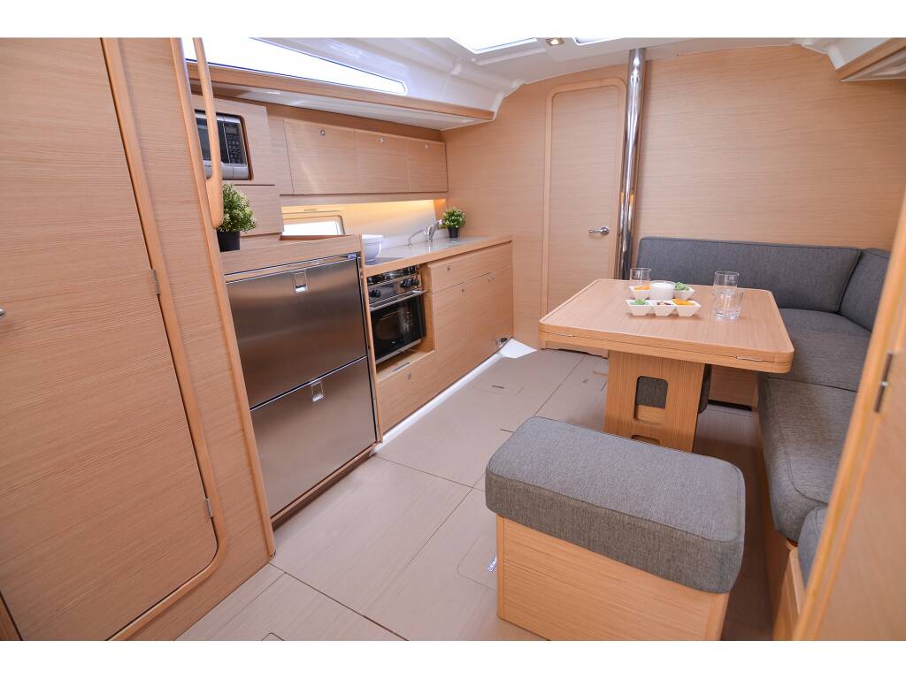 Dufour 390 Grand Large Bellini