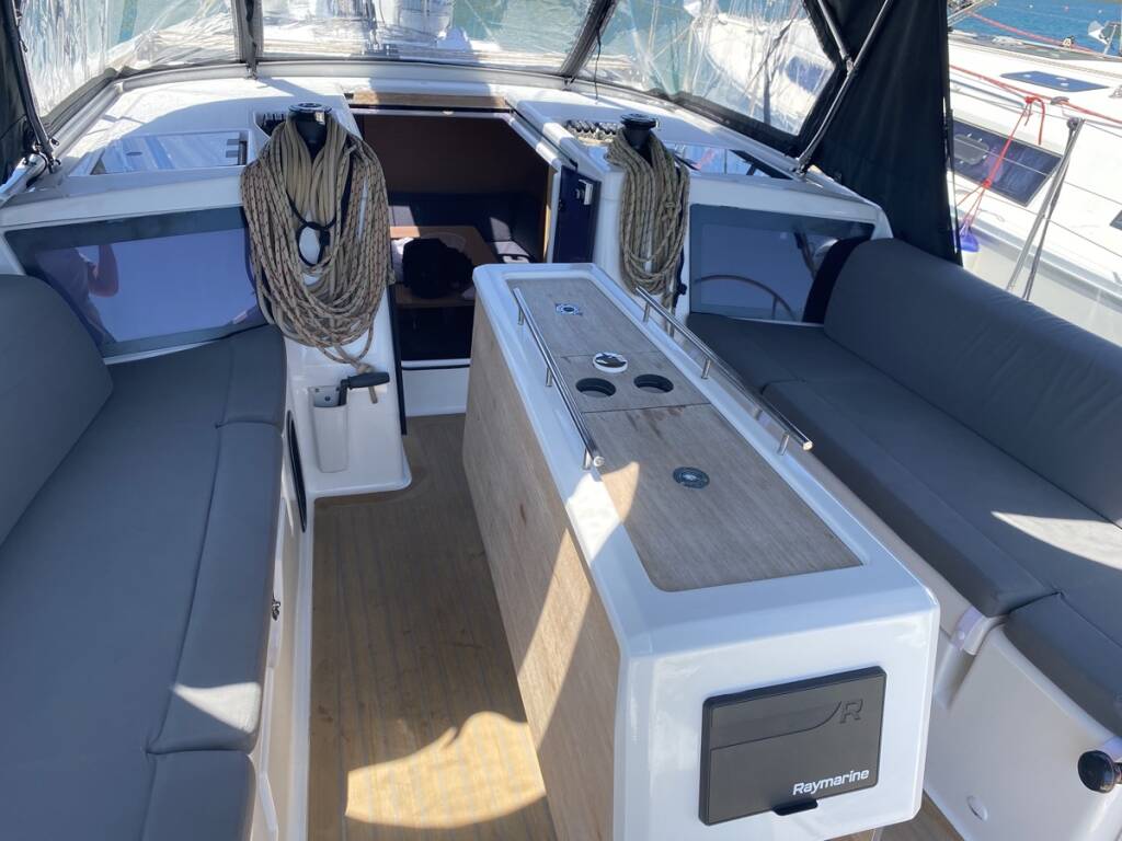 Dufour 390 Grand Large Musica