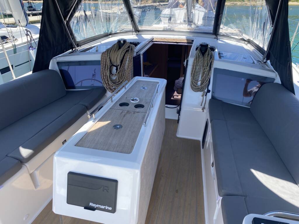 Dufour 390 Grand Large Musica