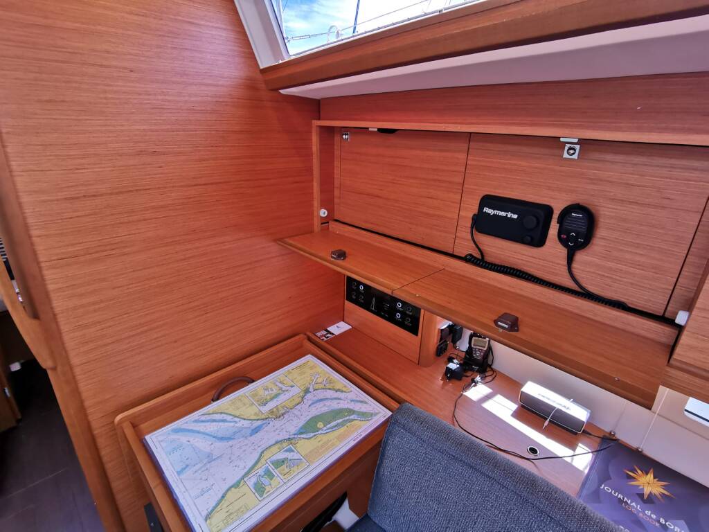 Dufour 390 Grand Large Antares