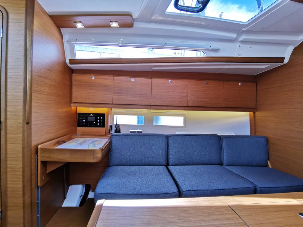 Dufour 390 Grand Large Antares