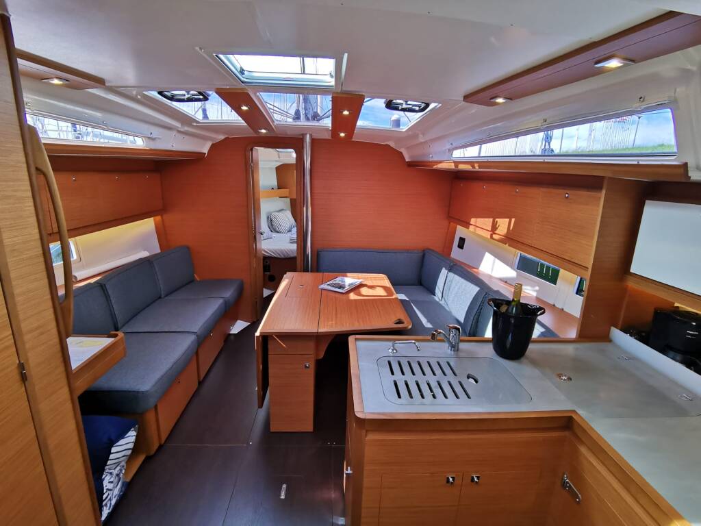 Dufour 390 Grand Large Antares