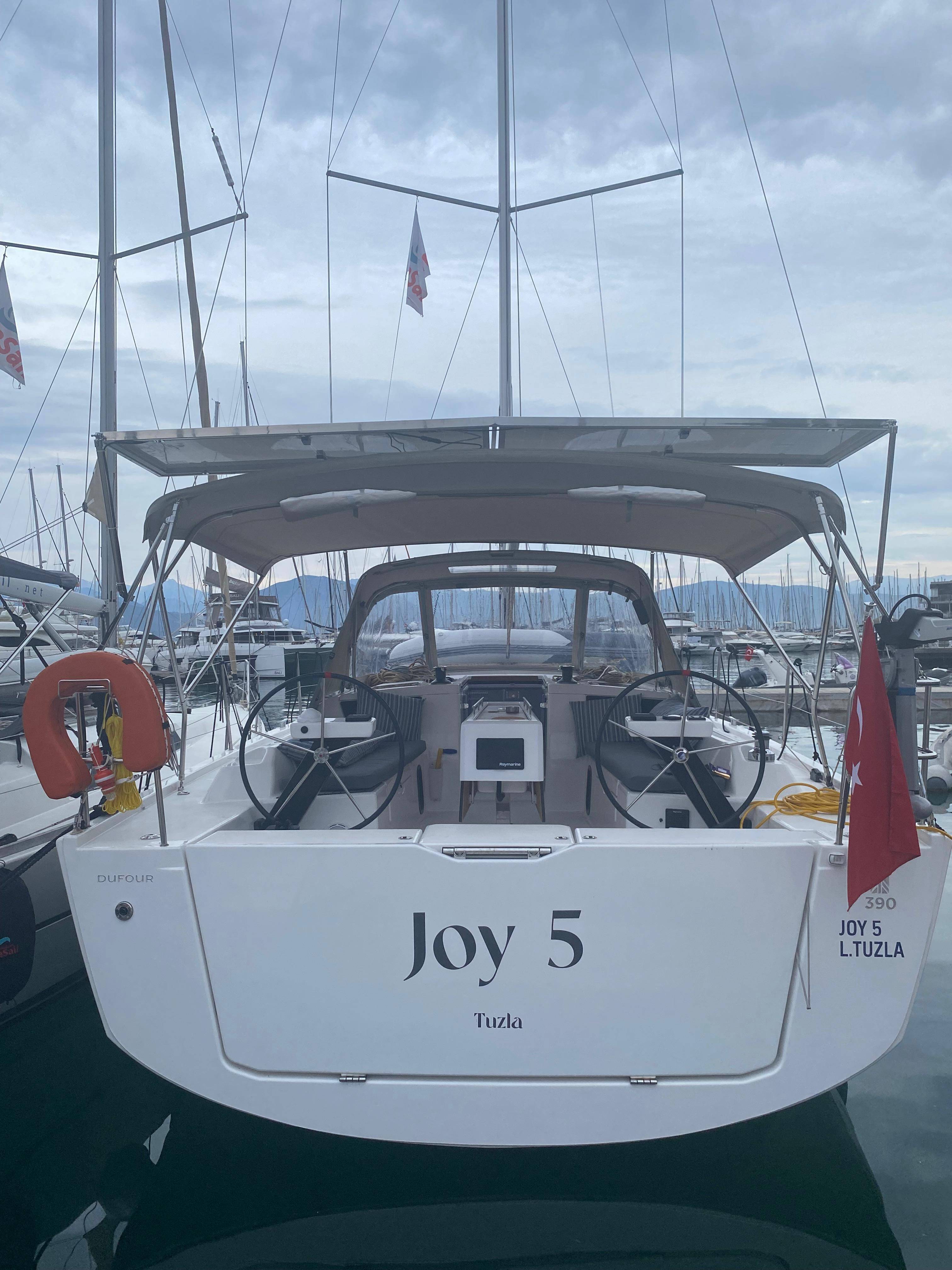 Dufour 390 Grand Large Joy 5