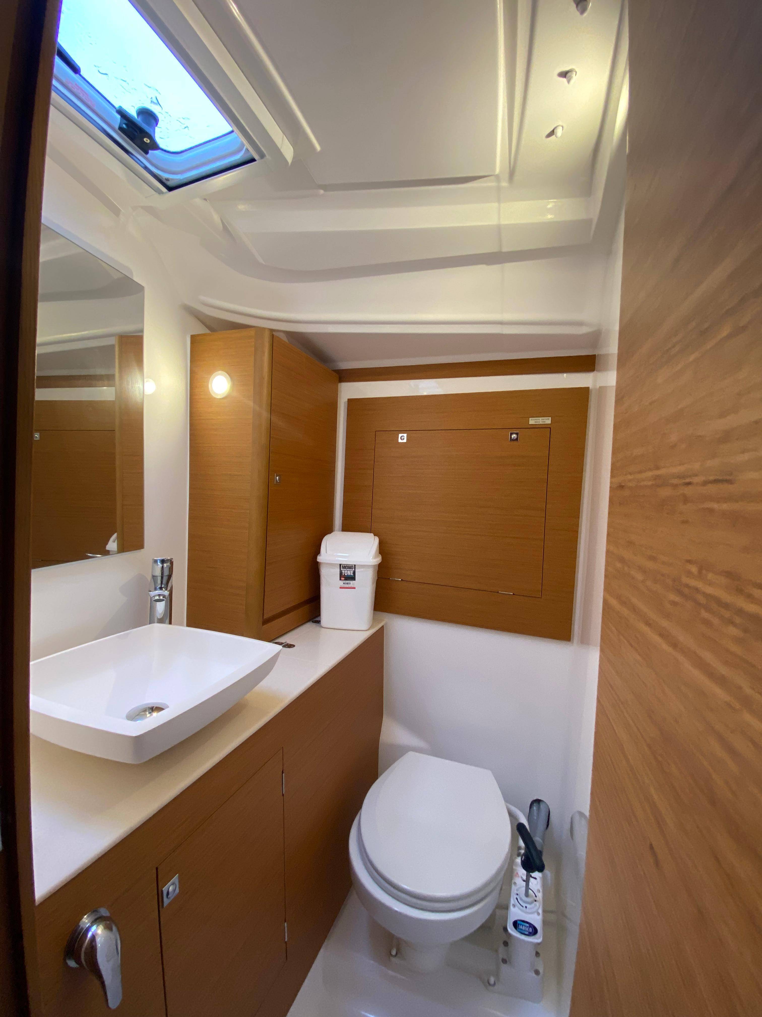 Dufour 390 Grand Large Joy 5