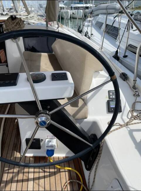Dufour 390 Maestro