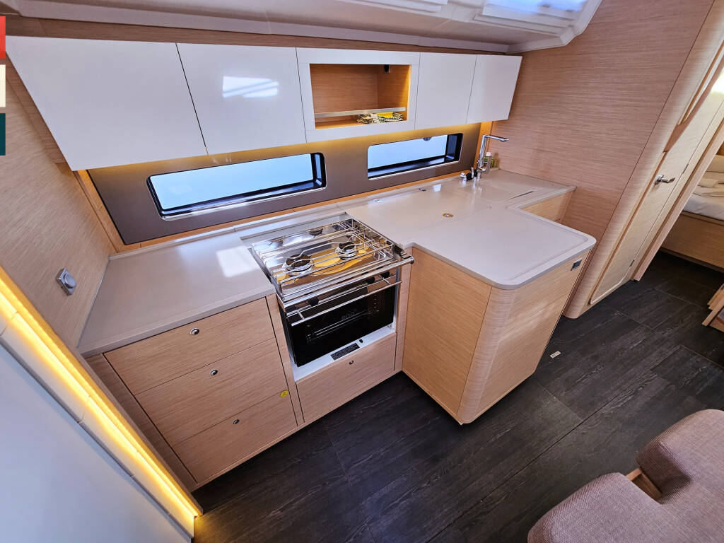 Dufour 41 Grand Large Mila (A/C & gen)