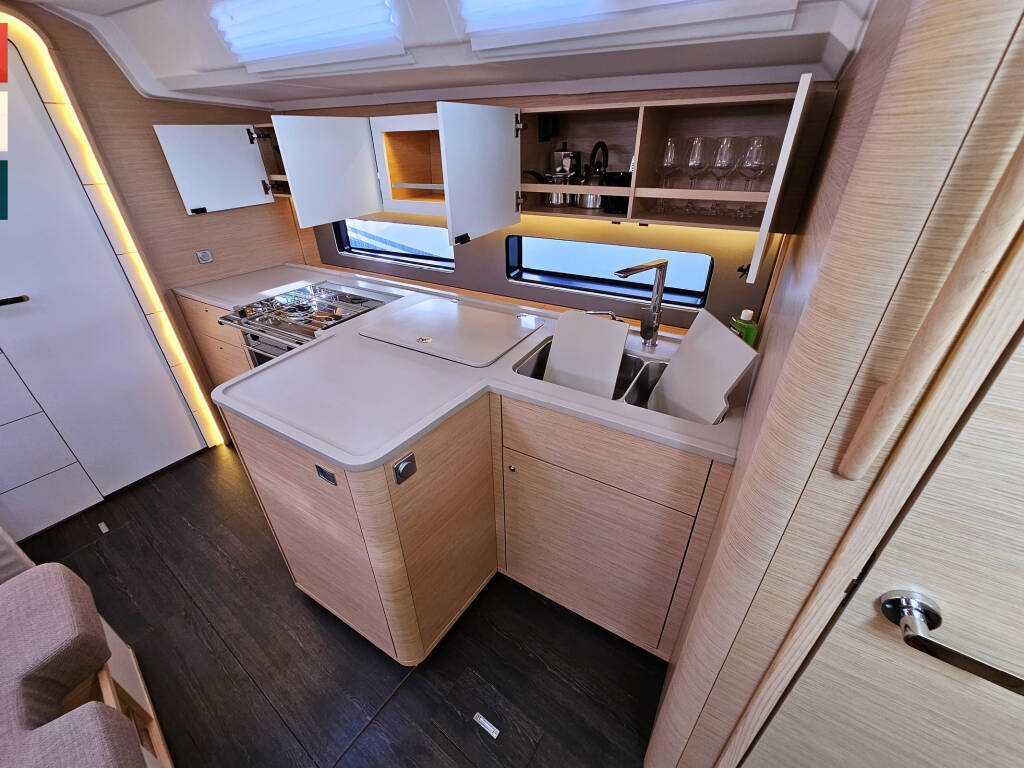 Dufour 41 Grand Large Mila (A/C & gen)