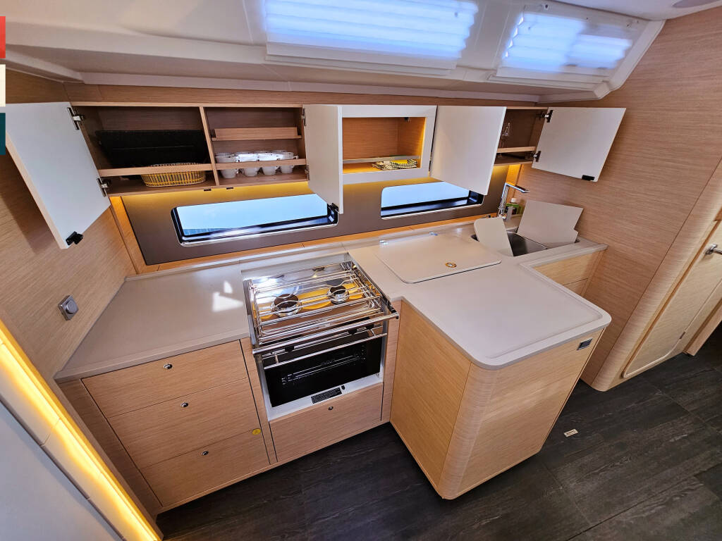 Dufour 41 Grand Large Mila (A/C & gen)