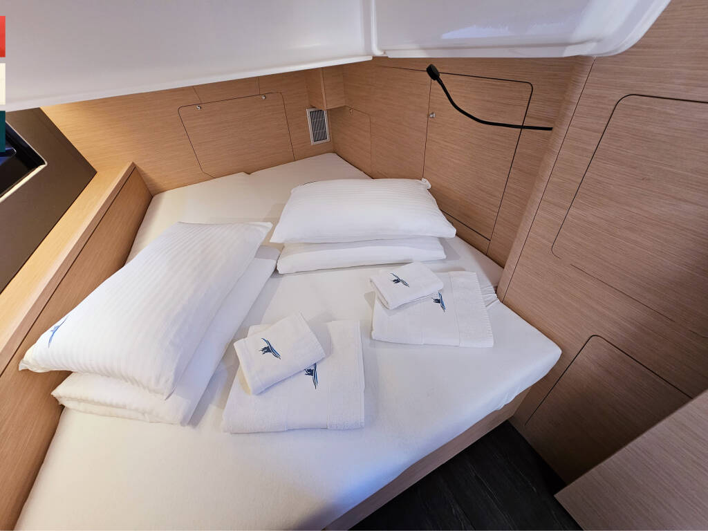 Dufour 41 Grand Large Mila (A/C & gen)