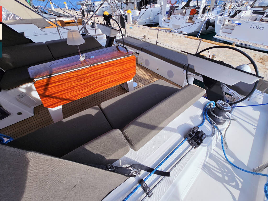 Dufour 41 Grand Large Mila (A/C & gen)