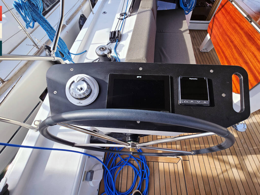 Dufour 41 Grand Large Mila (A/C & gen)