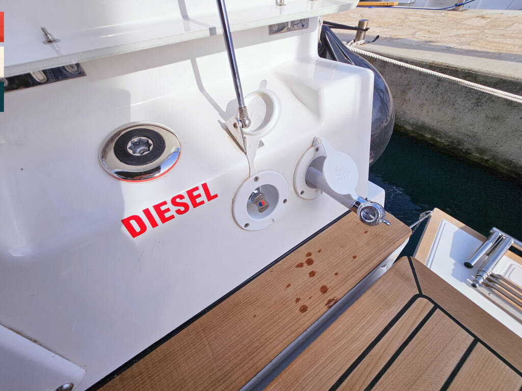 Dufour 41 Grand Large Mila (A/C & gen)