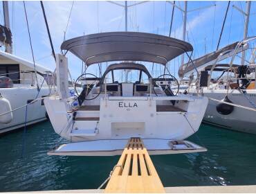 Dufour 41 Grand Large • Ella (A/C & gen)