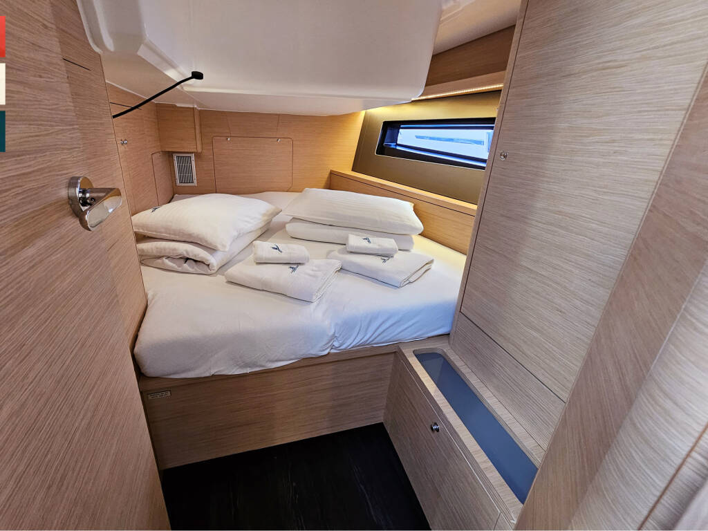 Dufour 41 Grand Large Dunya (A/C & gen)