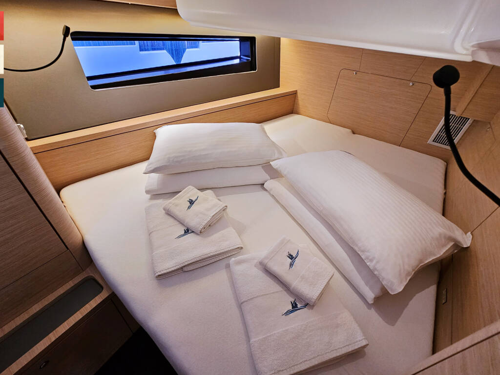 Dufour 41 Grand Large Dunya (A/C & gen)