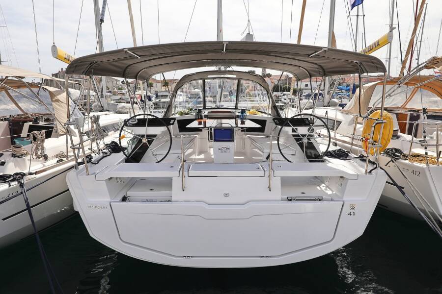 Dufour 41 • Reel Love