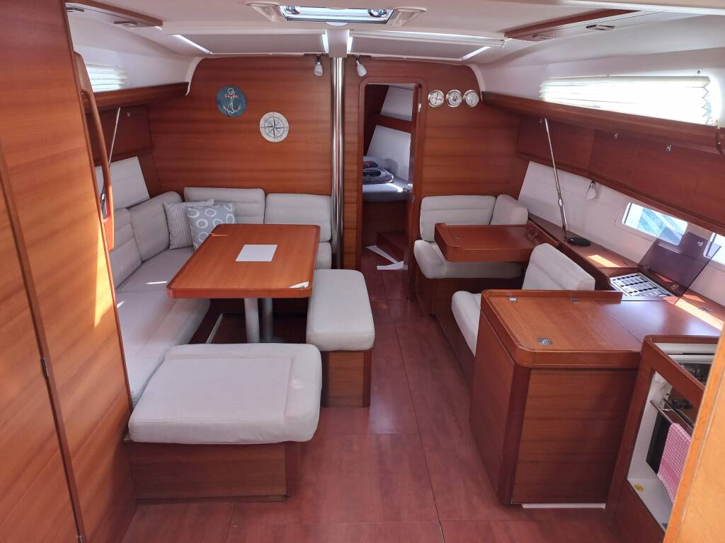 Dufour 410 Grand Large 6 Julia